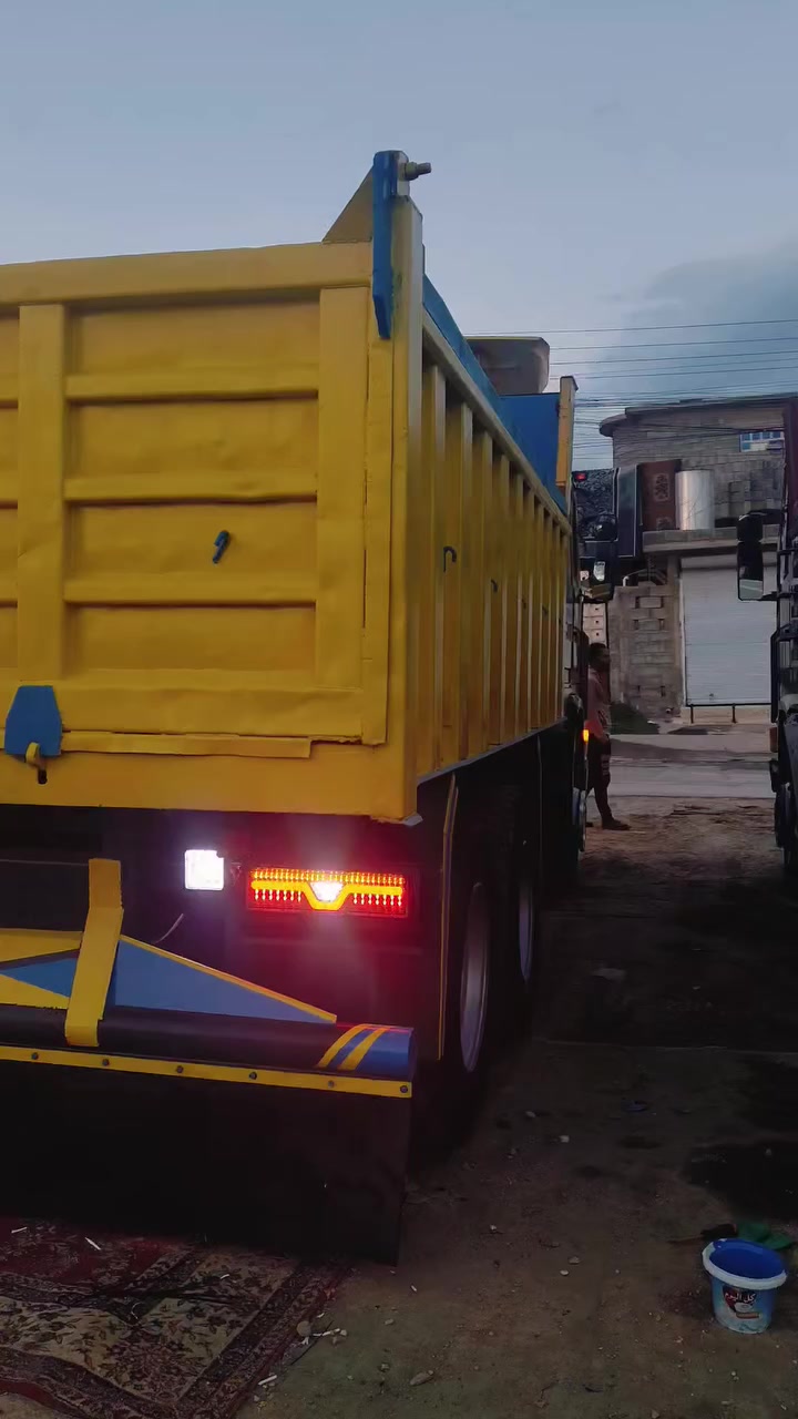 السلام عليكم سيارة سكاني للبيع موديل 91 مكينه 13سياره جاهزة لشقل متواجد عل فيس سعر 165 مجال قليل 
***********
