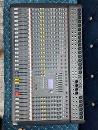 2200الاماني اصلي بور  كفاله من التصليح والفتح  مكسر جديد مستخدم شي قلي...