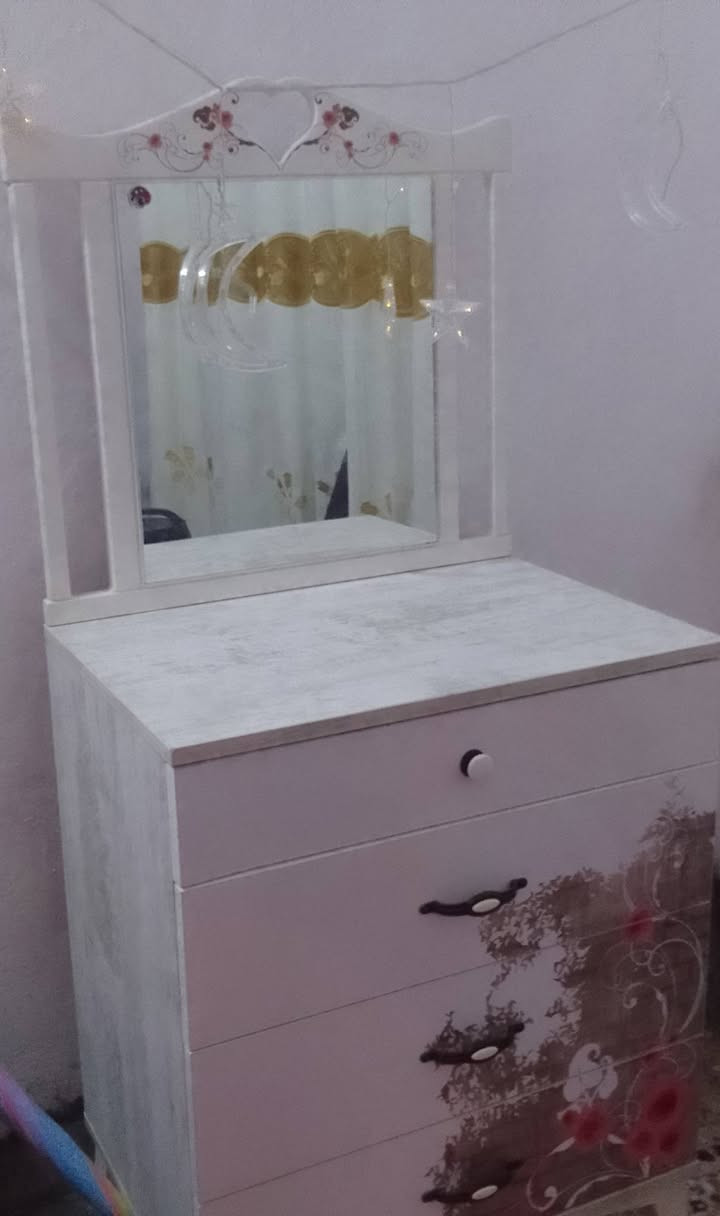 كنتور تركي  3 ابواب ثكيل مع ميز تواليت كلمن وسعره


**إذا كنت صاحب هذا الإعلان وتريد حذفه لأي سبب، رجاءا أرسل رسالة إلى الدعم الفني**