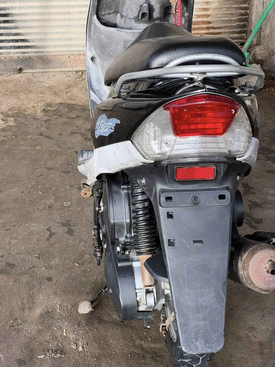 ماكس منغولي 
كهربائيات كلها شغاله نكره سلف وهندر كلها ختم واحد 
600 وبيها مجال 
مكان : حله بكرلي 
***********
