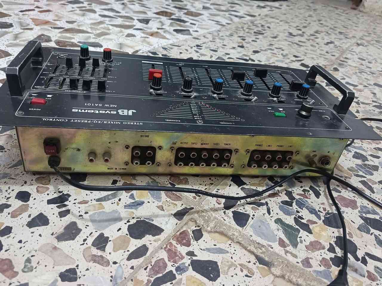 مكسر للبيع مناسب مكاني بغداد ***********
