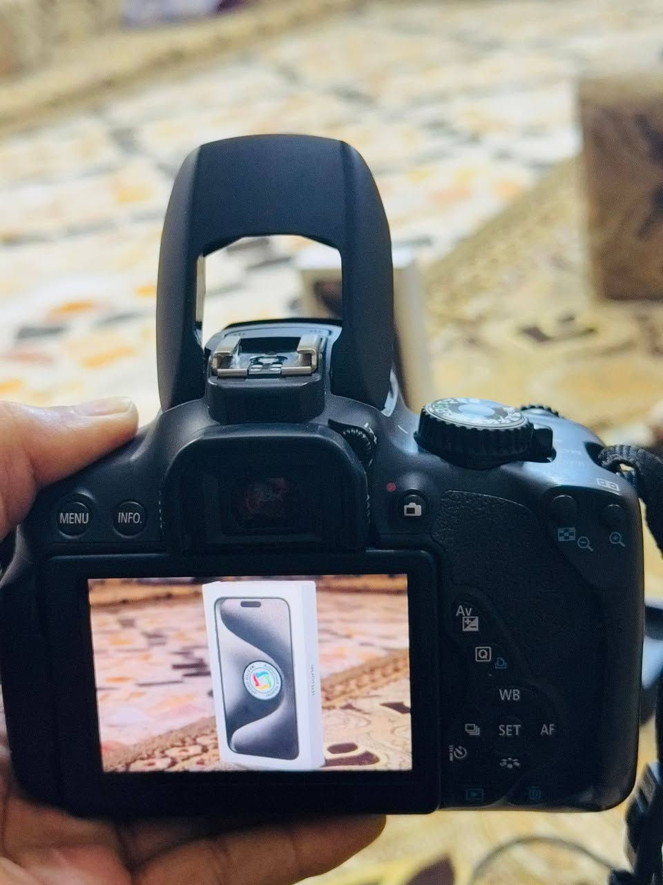 كامرا  للبيع او مراوس بجهاز موبايل
 السعر ٣٥٠ الف 
التواصل ع الرقم *********** بغداد, العراق
