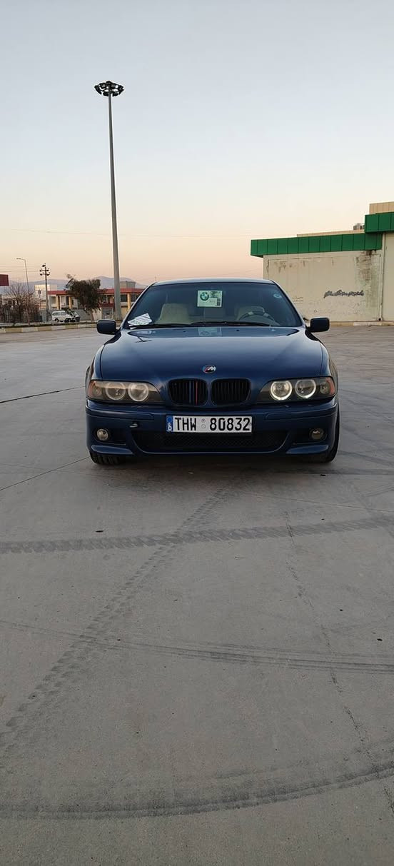 سڵاو
BMW
سەقەربۆ فرۆشتن مۆدێل 2002 مەنەفێست مەکینەی 528 گێڕ توماتیک S عادی  واتە 3 گێڕ ناوزەرد ناو فۆڕمیکا هه ردوو دەعامی mتایەو ویلی m بێدەعمو لێدراو ساڵان سای کۆنتڕۆڵو سپۆڕت موسوبڕاوە دەعموو لێدرو بەشەرت گێڕو مەکینەی بەشەرتی فیتەر تەبریت ساردوو گەرمی مزبوتە تەقەو ڕەقەی نییە بەدوای مەسروفا
 مەگەری  سەرفو دوکەڵو بوغاری بەشەرت  سعر 48  تۆزێمەجال گەڵا شوێن هه ڵەبجەی تازە ژمارەی موبایل *********** 
قیستو  قەرزم نییە دار بنديهكان, السليمانية
