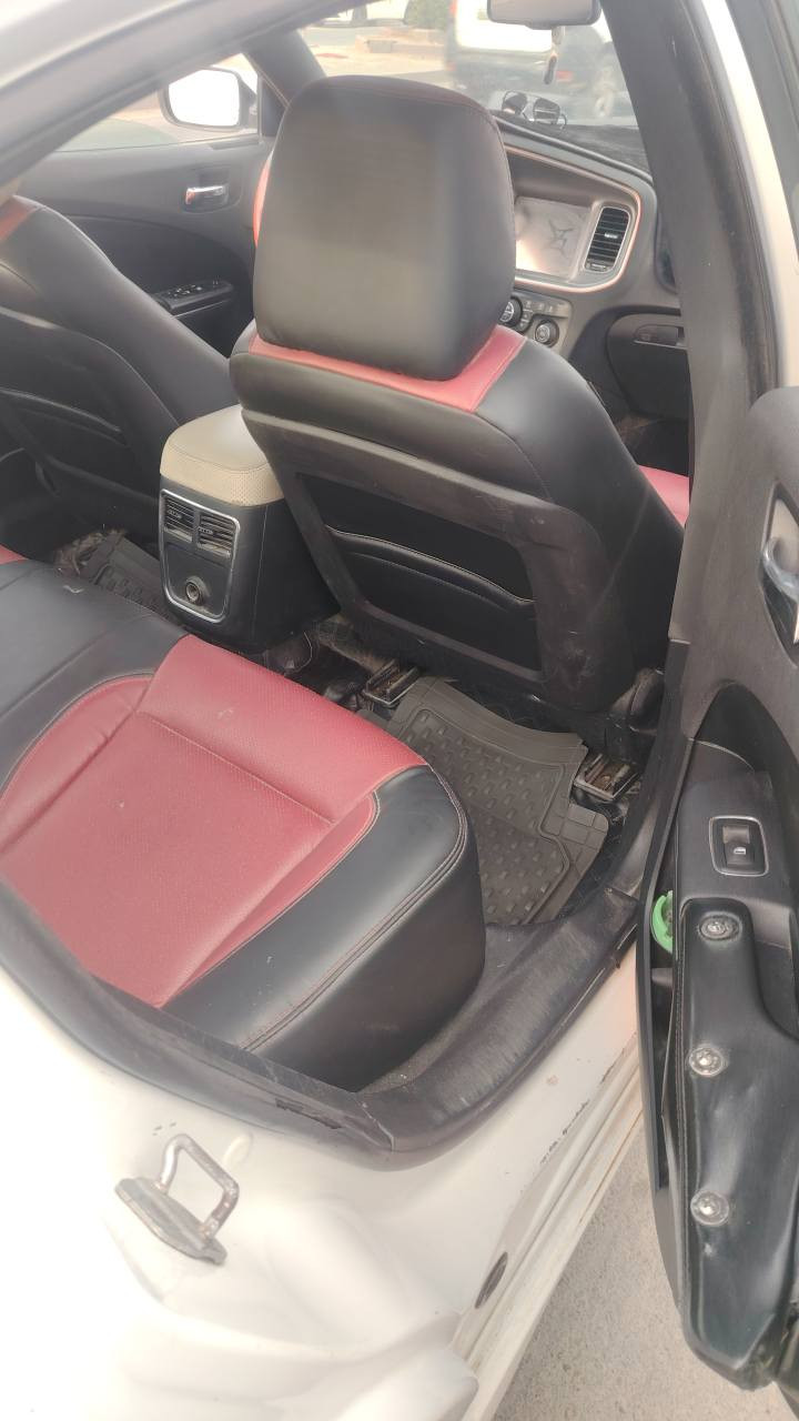 السلام عليكم
جارجر خليجي ٢٠١١
السياره بيه تبديل باب السائق فقط
كير مكينه تبريد كله جديد
مواصفات الخليجي معروفه
سياره فتحه سقف
داخل جلد لونين اسود احمر
شاشه كبيره
دبل مروحه
تخم تاير
صدر جديد
محور عربانه جديده مال ١٩
رقم بغداد انكليزي وهزه جديده
رقم الهاتف *********** اتصل تفاصيل اكثر
بغداد الشعب بغداد, العراق
