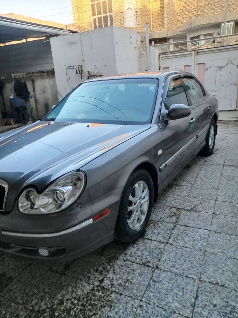 سوناتا ٢٠٠٢ ساره جاهزه بيها طخات وتلحيضات السياره تبريد مكينه كير خير من الله شغالات مكان السياره البصره تحويل مباشر اذا تريد السياره سعرها ٥٨وبياها مجال قليل موجود واتساب***********
