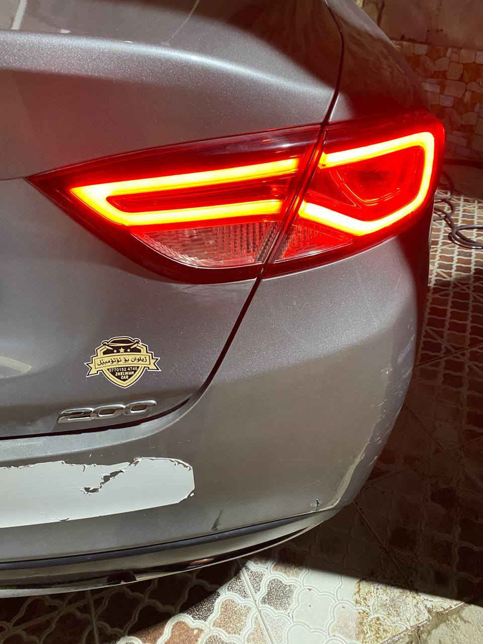 السلام عليكم
مكلف بالنشر 
سي ٢٠٠ كرايسلر موديل ١٦ 
٤ سلندر - ٢٤٠٠ 
نظيفة كير حدادية فول 
١١٠ وبيها مجال 
مكانها ديالى 
للاتصال ***********
***********
