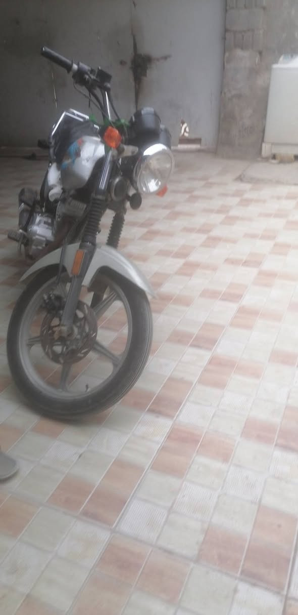 سلام عليكم دايون عضم للبيع مكاني القاسم الشراي يجي خاص السعر ٦٥٠وبيه


**إذا كنت صاحب هذا الإعلان وتريد حذفه لأي سبب، رجاءا أرسل رسالة إلى الدعم الفني**