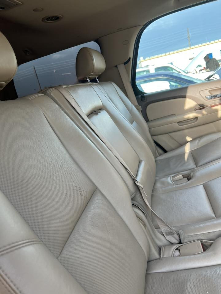 للبيع فقط تاهو  2008فول فول بيه كتاب حجز سياره من مديريه المرور العامه سياره كفاله كص وإنتربول وسرقه وصبغ  كفاله 
مكاني ناصريه *********** السعر110 بوجهك للتسجيل كبل سياره زيرووو جديده حيل
