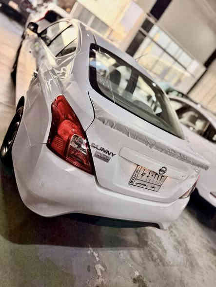 السلام عليكم
#للبيع سني 2018 خليجية هندية بليتة زركة سيارة نظيفة و كاملة وجاهزة من كلشي اي نقص مابيهة

كير مكينة تبريد خير من الله

مواصفات السني معروفة:

مانع انزلاق

تحكم ستيرن

حساسات خلفية

حساس تاير

يدات نيكل

مكان السيارة : بغداد 

بيها فقط بارد مكانين على كد شبر 

بدون صبغ ✅

وبيها سونار موضح 

للاتصال : [***********]
