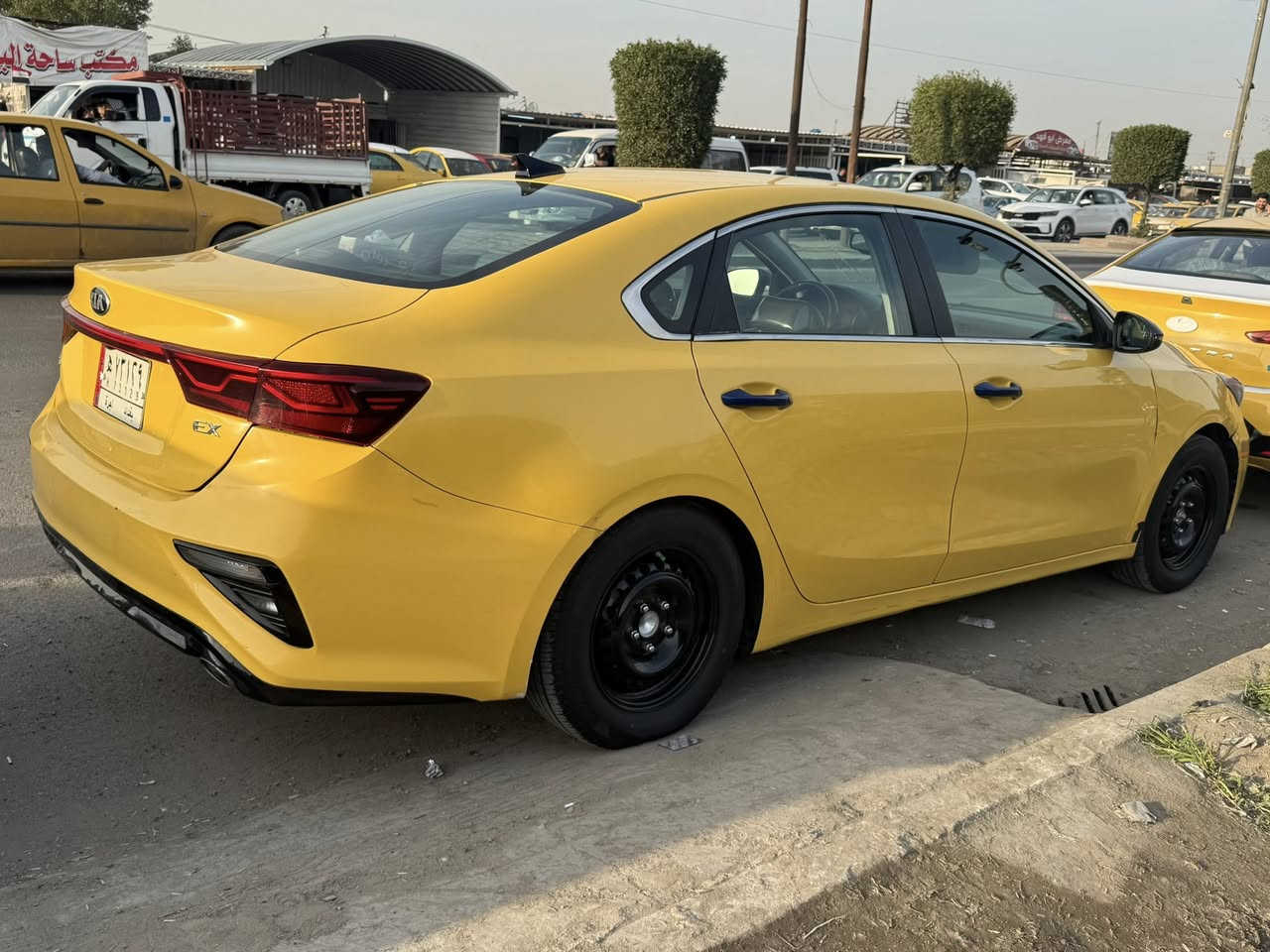 كيا فورتي موديل 2021
وارد امريكي 

حادثهة مواضح بلمنشور 

مكينة گير حدادية تبريد على الفحص

حجم المحرك 2000 

مكفول لا تبخير ولا تنقيص

المواصفات 

بصمة

كشنات جلد

تحديد مسار

توقف ذاتي حساسات خلفي امامي 

تحكم 

شاشة 

كامره دواره 

تبريد بيانو 

مضخمات صوت 

تدفئه تبريد 

وبيهة هواي مواصفات بعد السيارة فول مواصفات

مكان السيارة بغداد شعله

بأسمي 

رقم بغداد

مصفرة هيئة وغرامات 

ماشية 100

السعر 145 بيها مجال 

الاتصال ***********
