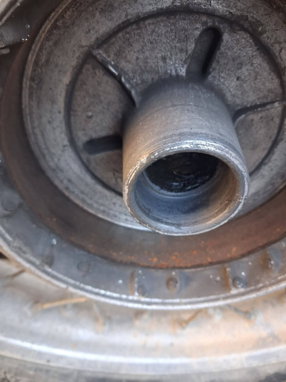 سلام عليكم للبيع ويل خلفي ١٦  السعر  ٢٥ مكاني فلوجة هاتف ***********يوجد توصيل جميع محافظات من رخصت مدير الكروب المحترم
