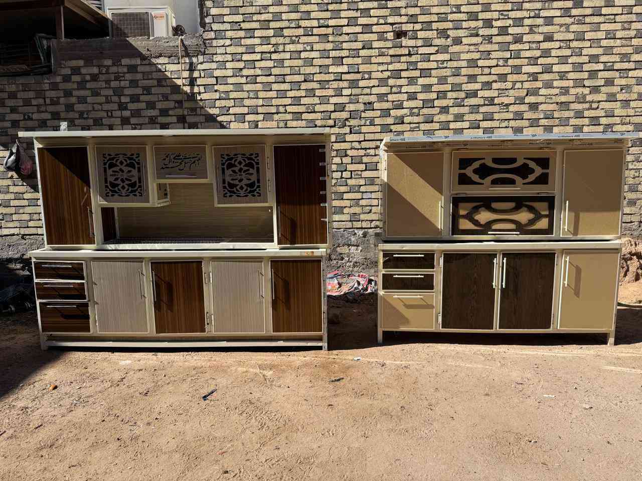 للبيع كاونترات نضاف مترين ونص/ وثاني مترين تسكام لاستفسار وتساب ***********
