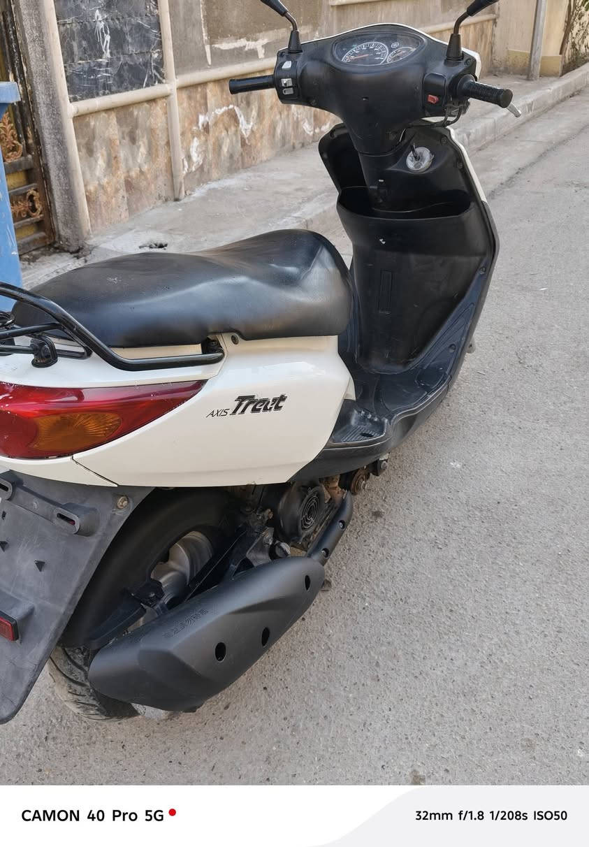 لكزس ياباني مكينة بلاد كفر اصلي كهربائيات كلها شغالة السعر ٩٥٠ مستعجل عل بيع للاتصال *********** شراي يتصل مكان بغداد الشعب
