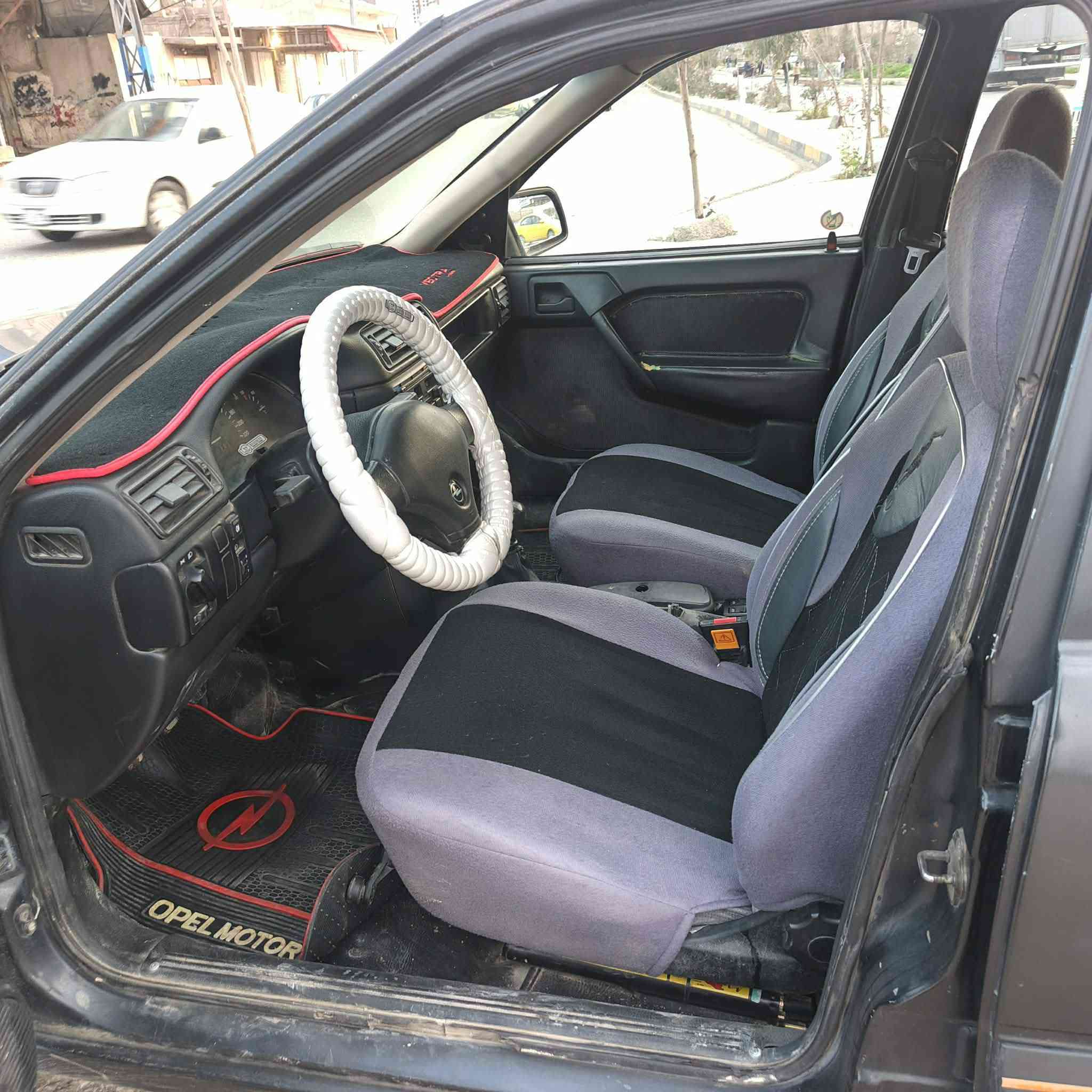 فكتره للبيع حجم 16 شرط التحويل سياره علا وضع الشركه مكاني جانب الايمن السعر 38 بيها مجال شراي خابر ***********
‏‪0751 053 1727‬‏
