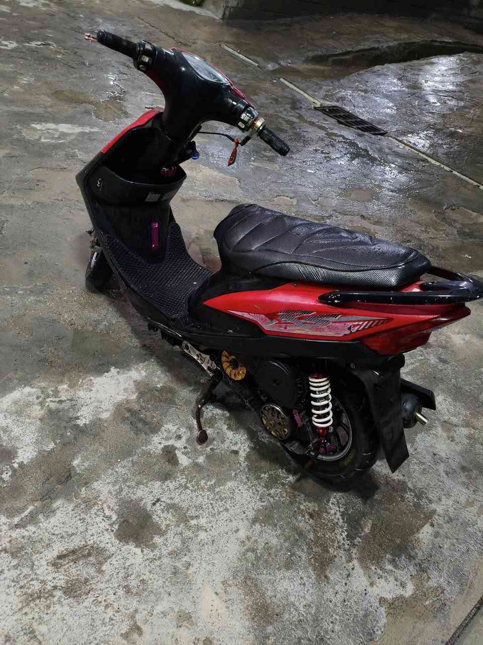 السلام عليكم
السلام عليكم
للبيع ماكس عدله
كله بلادي
مكينه ٤٩ بلاد 
مكينه ناعمه
كهربائيات كلها شغاله
الدراجه مزوده كلها
ويل مشيف
دبل امامي
دبل خلفي
قبق فلاوين 
قطره 
قبق شاصي 
كلجات أمامي وخلفي 
قبق عنبار 
شيال
يدات سكليتر وعضمه 
فج و صنيه
يدات بريك  مختلفات
جاملغ خلفي  طياري كاربون فايبر
اشاير مال 4ولف
صالنصه صجميه اصليه 
و رجاً المو شراي لا يتصل او يراسل
مكاني كربلاء 
***********
