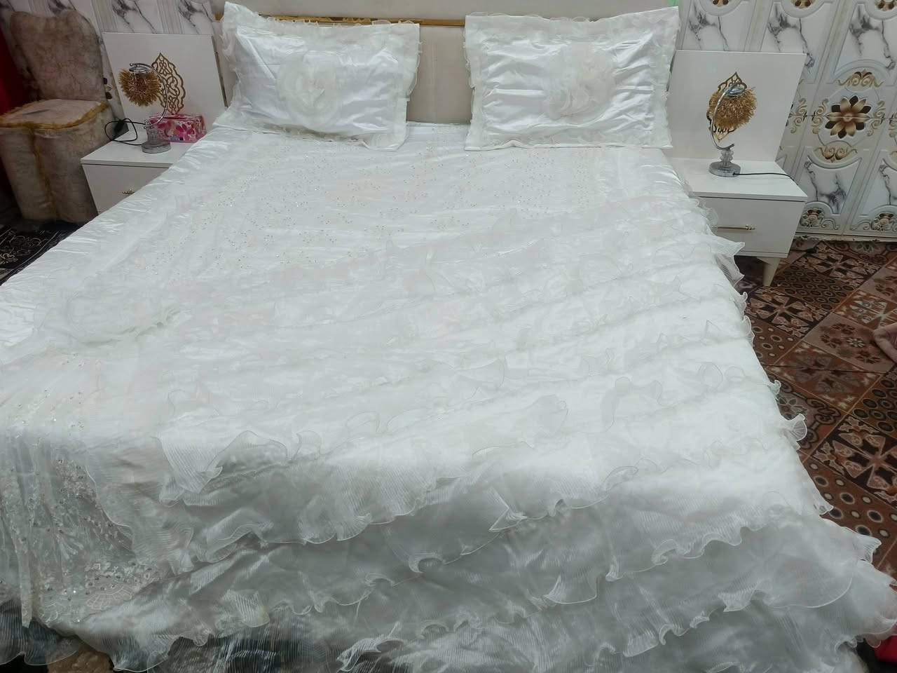 السلام عليكم مكلفه بنشر فرشه عرس بيضه مفروشه ساعه  ماخذيه ١٠٠ يردونه ٥٠ قفل


**إذا كنت صاحب هذا الإعلان وتريد حذفه لأي سبب، رجاءا أرسل رسالة إلى الدعم الفني**