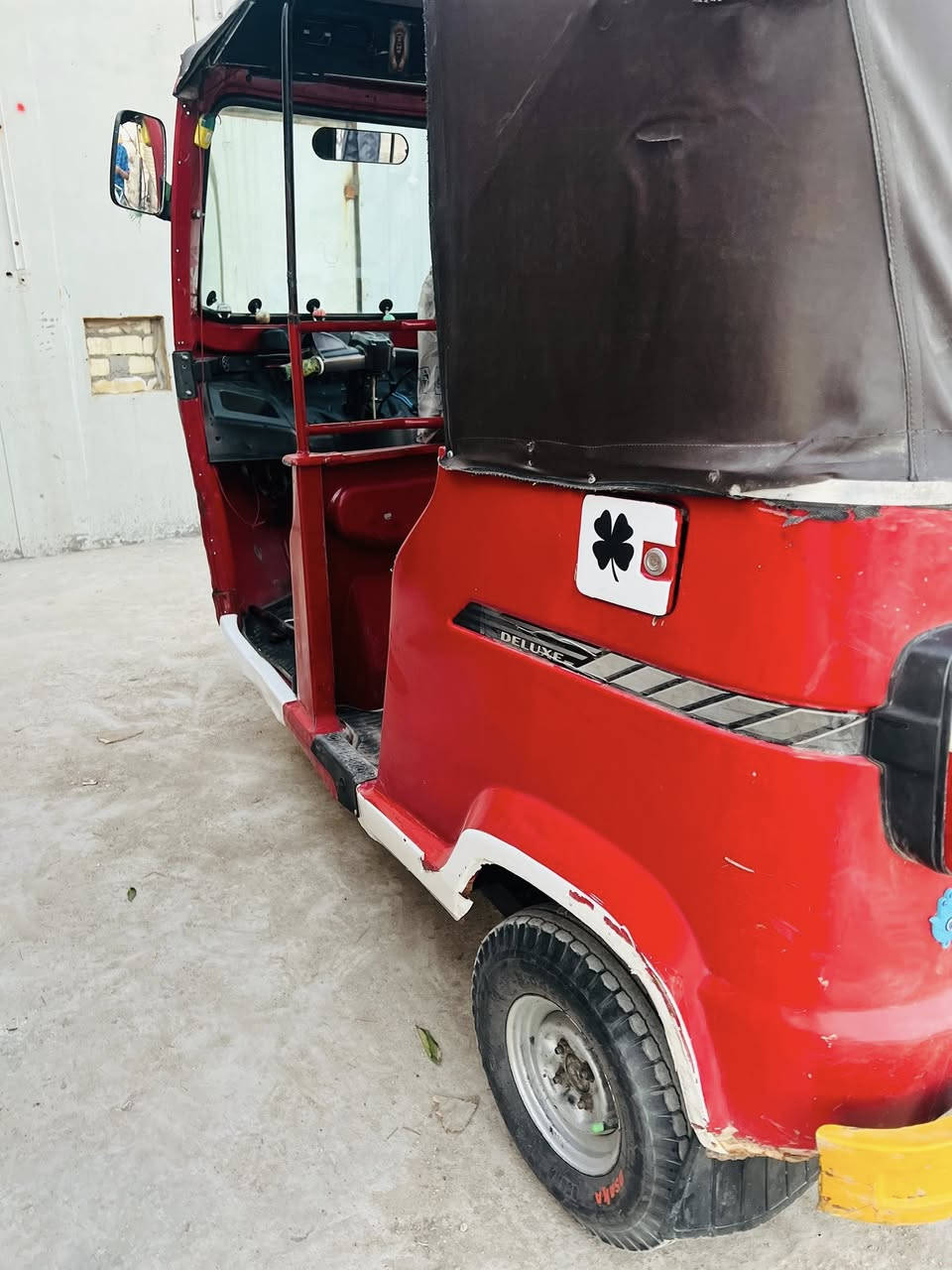 سلام عليكم تكتك  موديل نهاية 2018 للبيع رقم وسنويه بسمي مكفوله من الضربه  بدون  خياسات
مكاني الامين الثانيه السعر(5250$)وبيها مجال للطيبين الاستفسار(***********)
