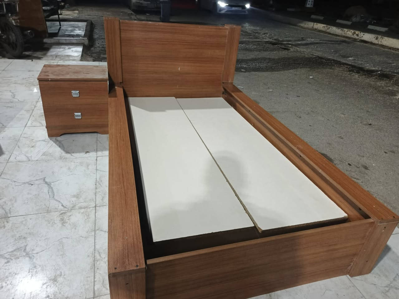 السلام عليكم يوجد لدينا جرابي مع كومدياتهن بآلة تركي مع ميوزة يوجد خدمة توصيل العنوان شارع ٣٠مجمع الأخوين ***********
