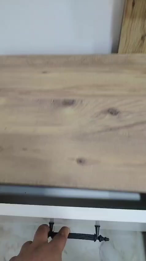 المكان حي الجمعيه الاولى بالقرب من مدرسة ام عماره الابتدائيه  
الغرفه جديده غير مستعمله
السعر650


**إذا كنت صاحب هذا الإعلان وتريد حذفه لأي سبب، رجاءا أرسل رسالة إلى الدعم الفني**