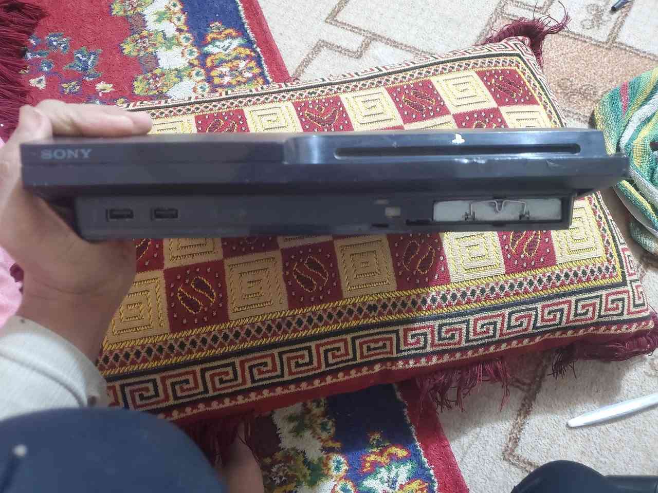 بلي 3 هارد 500 كيكه بي 3 العاب ويا جوستك وحده للبيع السعر 100 بي مجال


**إذا كنت صاحب هذا الإعلان وتريد حذفه لأي سبب، رجاءا أرسل رسالة إلى الدعم الفني**