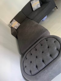 اربيل روناكي • صوفا • سنغافورة