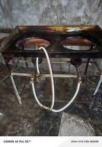 طباخ فلافل هوه ومنظم  والميز مالته  نظيف  عنوان سبع قصور شارع ابو علي ...