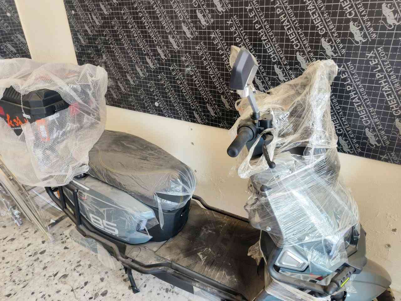 سلام عليكم
دراجه شحن جديد زيرو مامشية ٥ بطاريات بصمه دراجه جديده خير من الله الاستفسار رقم *********** بي واتساب
