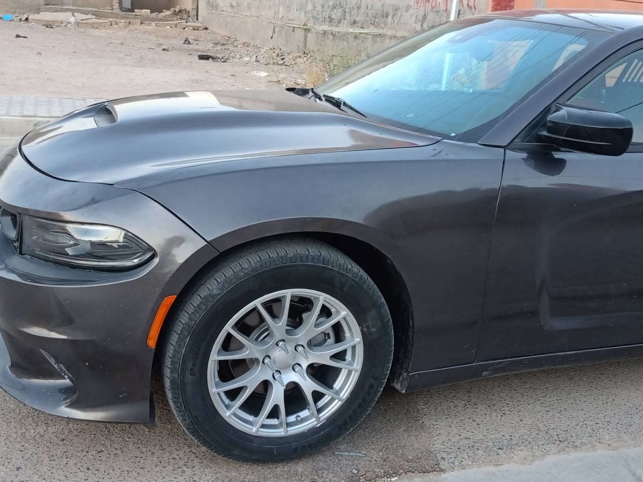 مرحبا
جارجر 15 اصل بسمي جامغ وبنيد وبيها قطع صبغ ابيع حزام وبيها ملاحضات بسيطه مكاني بصره 
التفاصيل وكتاب الفحص خاص 
السعر 140
وترهم مراوس 
***********
