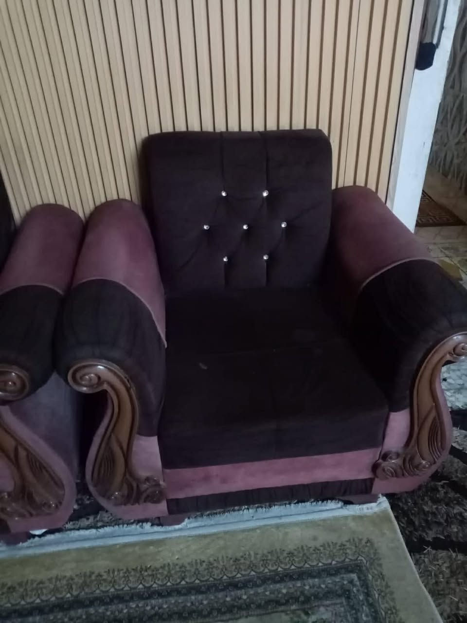 تخم للبيع خمس مقاعد ٧٥ الف وحده جبيره بيها ضرر طكت من جوه ونزلت من سعره ماخذته تفصال غالي مكان طالبيه


**إذا كنت صاحب هذا الإعلان وتريد حذفه لأي سبب، رجاءا أرسل رسالة إلى الدعم الفني**