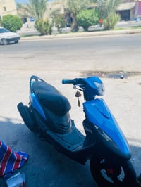 ماكس عدلة • ٤٩ • سلف