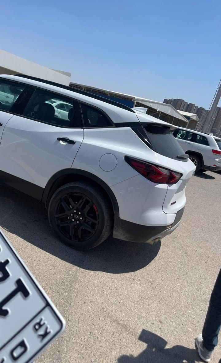 من رخصة الادمن
شوفرليت بلايزر

2022 3lt🟢

🔴فئة Red line 

محرك 2000 تيربو

فول مواصفات للاخير اعلى فئة 

بانوراما 

كشنات جلد

قطعتين تبريد

تسخين مقاعد

بصمتين تشغيل

3 انضمة قيادة ( نورمل ، سبورت ، ثلجي )

رادار امامي 

مثبت وتحديد سرعة 

 مرقم وكامل

رقم اربيل باسمي تحويل ثاني يوم

سنوية وهزة جديدة فقط تبصم

🔵ماشيه 41 الف كيلو متر

اخت الكلين 

صور الحادث بالمنشور

بدون صبغ بدون تبديل

فقط بارد بجاملغ السايق الامامي

والسيارة متتقارن بالبقيه 

من النوادر بحادثها ونضافتها

تايرات مشلن الاصلية والسيارة كامله ربع متذب عليها 

السعر 245 وبيها مجال 

معجبك المنشور اتركلنه كلمة حلوه مثلك ♥️


**إذا كنت صاحب هذا الإعلان وتريد حذفه لأي سبب، رجاءا أرسل رسالة إلى الدعم الفني**