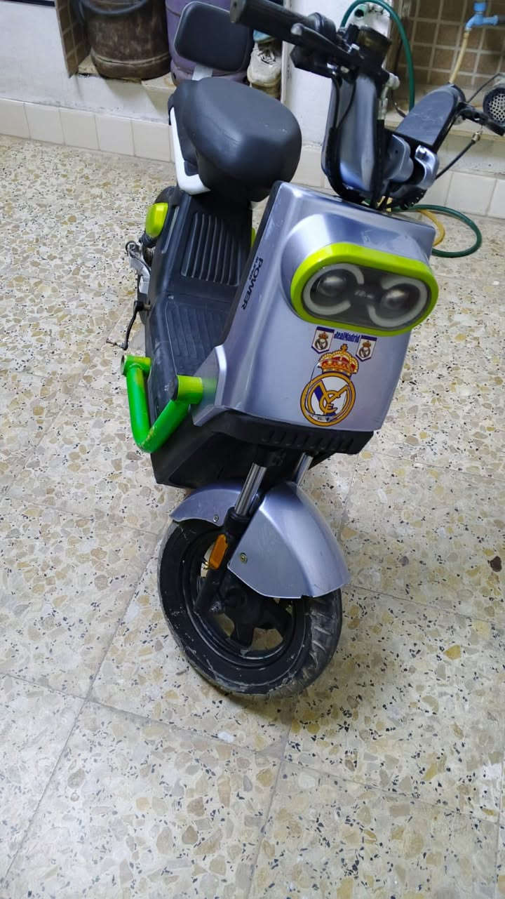 سلام عليكم
دراجه شحن للبيع دراجه نضيفه وبطاريات 4 زينات كهربائيات شغاله عده الاشاير عوزها ترتيب زغير سعرها 250 وبيها مجال للشراي مكاني العبيدي حي الرئاسه رقم ***********
