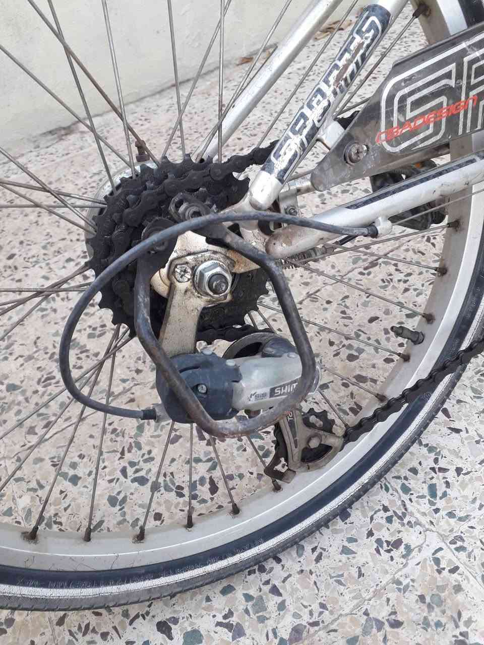باسكل كلش نظيف اخو الجديد مال بالة على وضع الشركة ما ناقصو شي 
اني بيدي نزلتو من الشحن
حجم ٢٢ ماركة speed
السعر ٧٥٠٠٠ وبي مجال قليل
مال جية
رجأ رجأ المايعرف بالسوك و
 ما شراي لايكسر بحلال العالم


**إذا كنت صاحب هذا الإعلان وتريد حذفه لأي سبب، رجاءا أرسل رسالة إلى الدعم الفني**