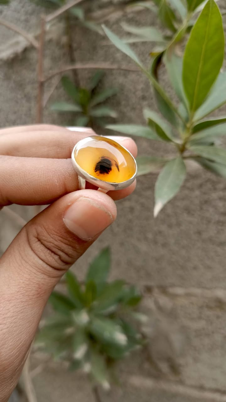 السلام عليكم
لبيــــع « 30»
 خاتم عقيق يماني مشمشي دمارات ربانيه  قطعه جداً جميله 
صياغه عراقيه يدويه
مكاني بغداد مدينه الصدر


**إذا كنت صاحب هذا الإعلان وتريد حذفه لأي سبب، رجاءا أرسل رسالة إلى الدعم الفني**