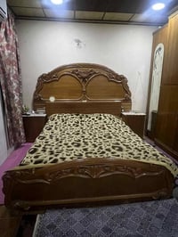 غرفة نوم خشب عراقي • ما بيها عيب • ينرادلها صبغ