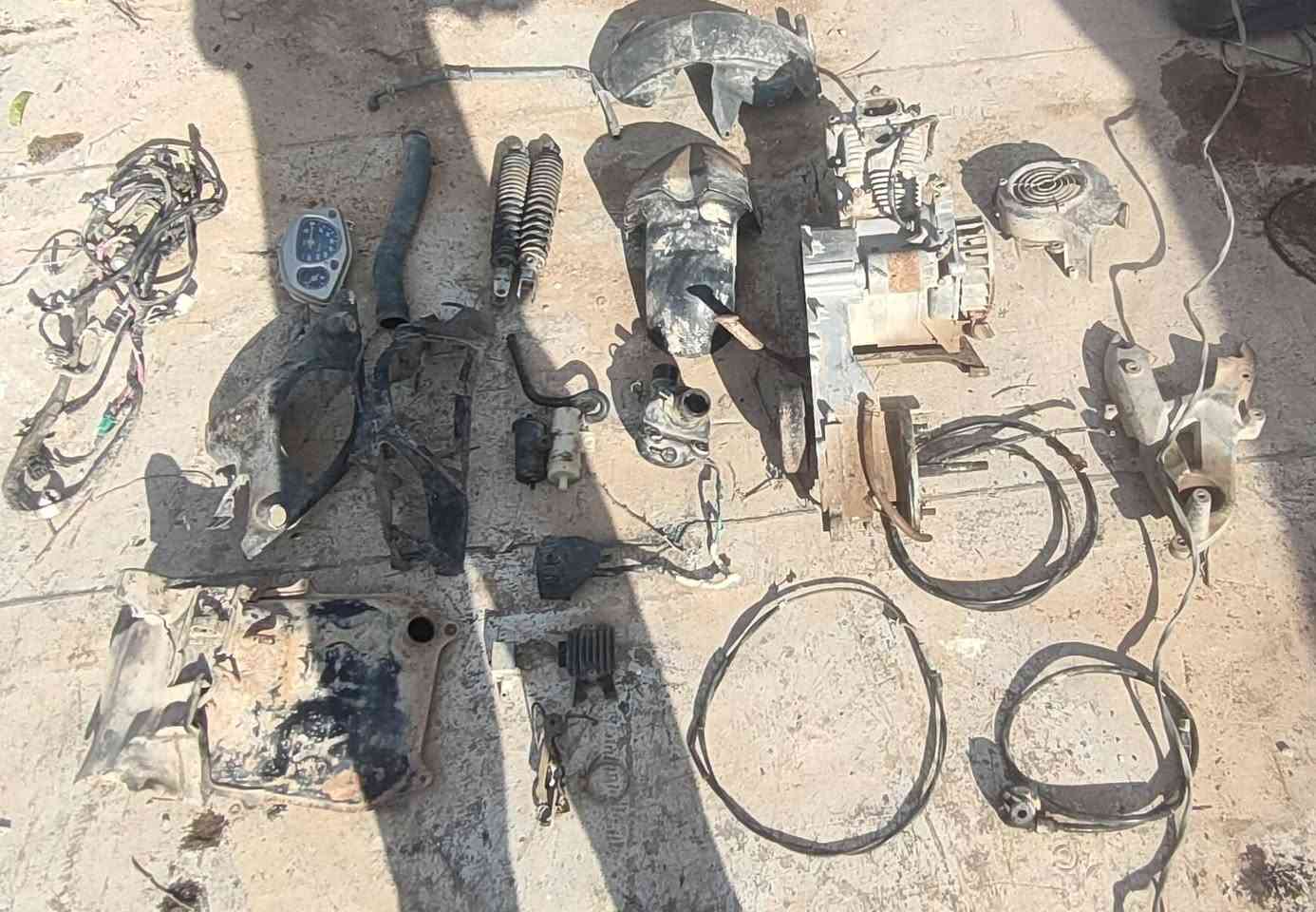 سلام عليكم 
غراض سگنس للبيع 
قيم واخذ 
رقم الهاتف ***********
