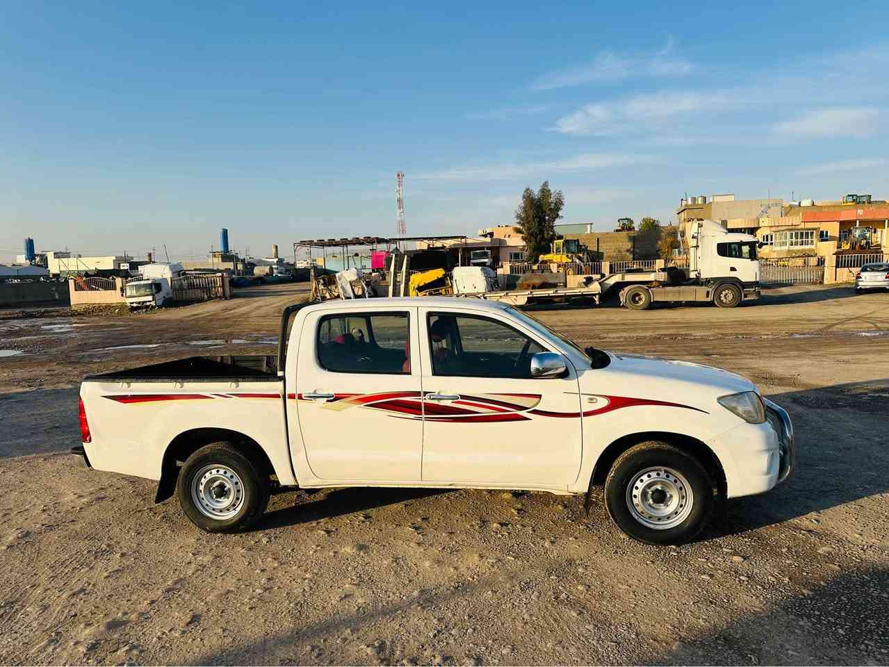 تويوتا مةرزيه 2006سعودي 
سةيارةكة زؤر جوانه هةرجوار تايةي نوئيه 
سةيارةكة 5پارجةي بوياغه 
پيشةكةي لاي سةكني گرتيتي بةدةنةكةي 
بةدله سةيارةكة زؤر جوانه تةخمي بني بةشةرته 
گير و مةكينةي بةشةرته ناو نيشان خبات 
سحر 125و كمةك مجال رقم موبايل 📱 
*********** أربيل, العراق
