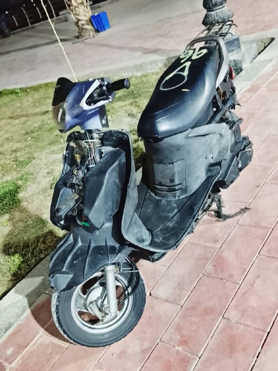 السلام عليكم فراشه فحل للبيع او مراوس مامفتوحه بيها بك لايت كرستال وصالنصه صجميه ماعايزها شي نكره سلف 
المكان نجف بل كوفه السعر خاص


**إذا كنت صاحب هذا الإعلان وتريد حذفه لأي سبب، رجاءا أرسل رسالة إلى الدعم الفني**