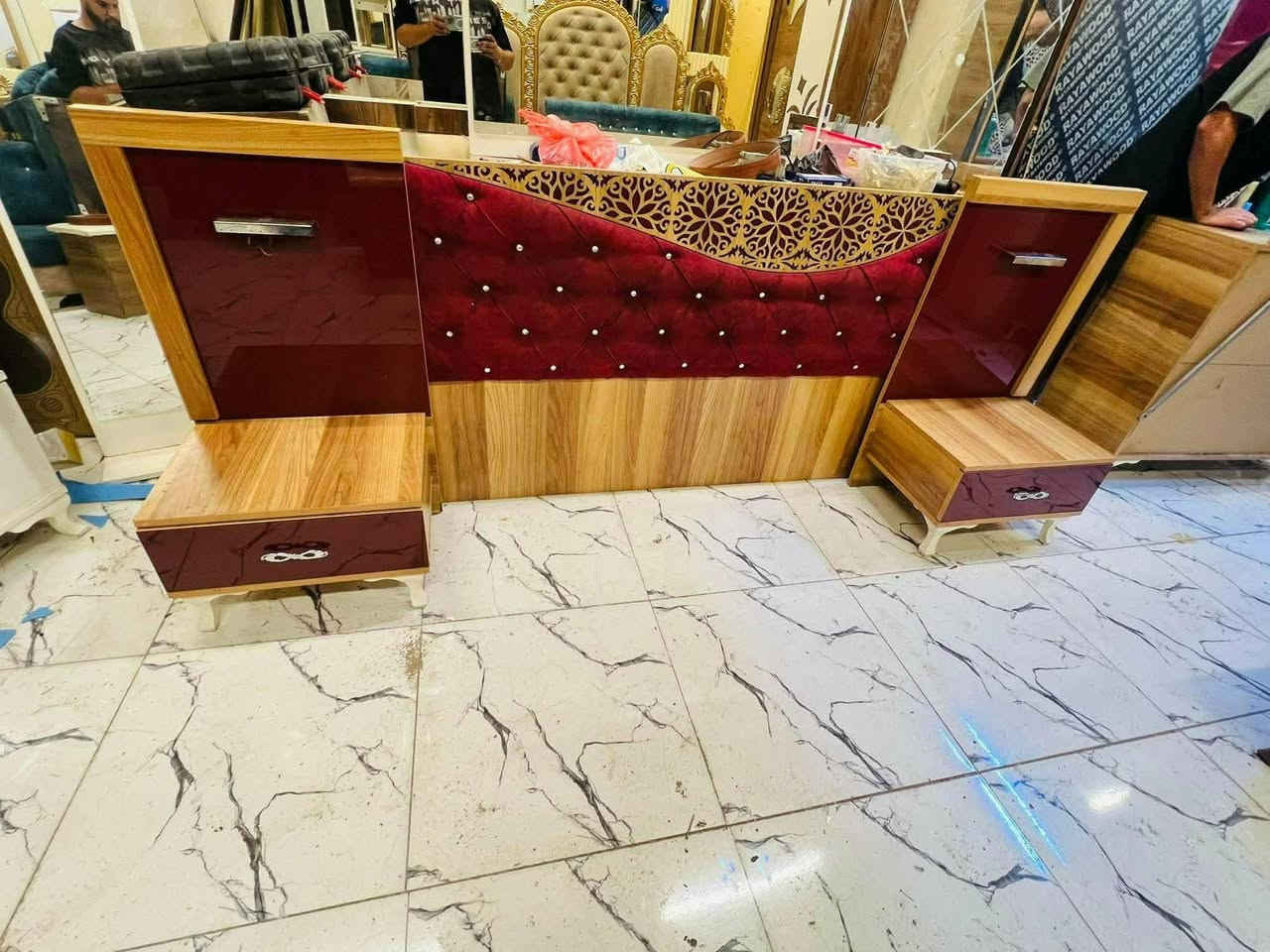 غرفه نوم تركيه للبيع 6 قطع نظافتها 100/90سعرها425نقل وشد مجاني سارع بلحجز سكرين وخاص


**إذا كنت صاحب هذا الإعلان وتريد حذفه لأي سبب، رجاءا أرسل رسالة إلى الدعم الفني**