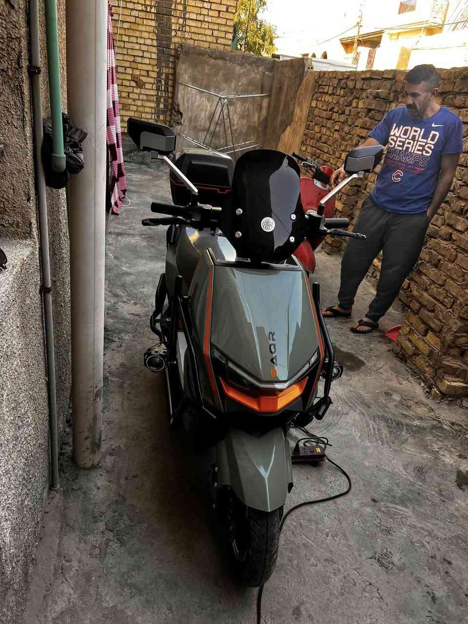 السلام عليكم دارجه صقر 3سرعات بطارية ليثيوم عالي ناصي الدراجه النضافة 95بل الميه صارله اقل الشهر السعر 800وبيهة مجال بس لليشتري مشكلتهة بل السرعة الثالثه تفقد شحن بسرعة فقط *********** فقط اليشتري يتصل بدون زحمة
