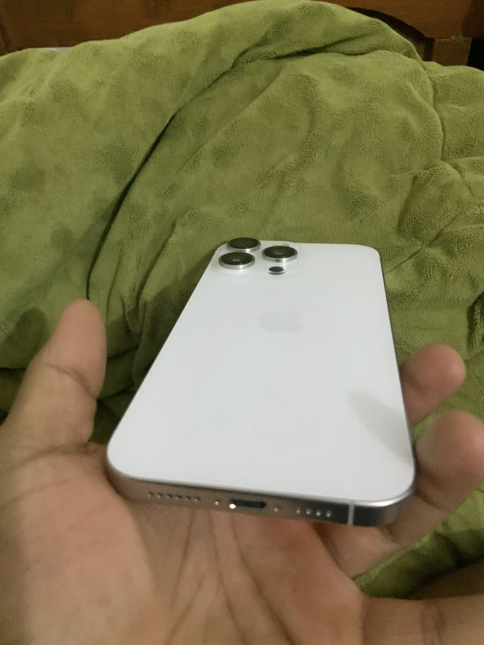 السلام عليكم
١٦ برو ماكس جهاز بلادي ونضيف عدد الدورات ٣٠٠ ب٩٥ ذ٢٥٦
للمراوس فقط
١٧ برو 
١٧ اير
١٦ برو
***********
