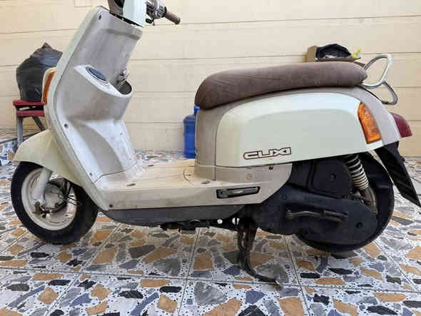 السلام عليكم بوليس داخل كريمي للبيع كامله من كل شي اي نقص ما بيها مكاني بغداد المشتل السعر مليون و 150 وبيها مجال ***********
