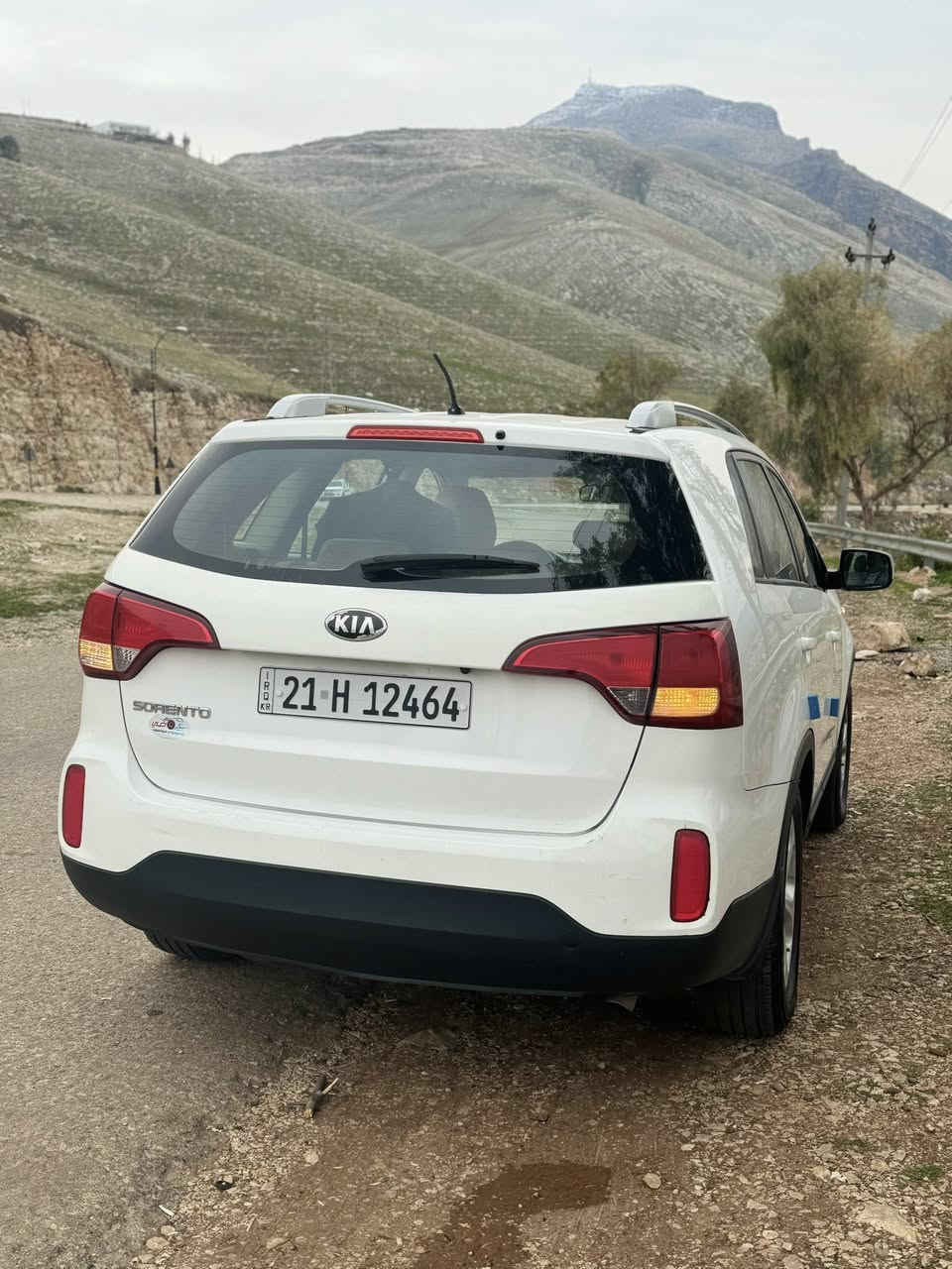 السلام عليكم 

سورنتو خليجي 2014  سونر كدامك كلشي موضح  
محرك   2400
ماشيه 112
سياره صدر جديد امامي خلفي
سياره بيه منضومه غاز 
بسمي شخصين تحويل ثاني يوم 
سعره 160  بيه مجال قليل
مكاني بغداد غزاليه 
رقم الهاتف *********** حجي جاسم 

كفالة عامة من الصبغ والتبديل فقط بارد قليل
