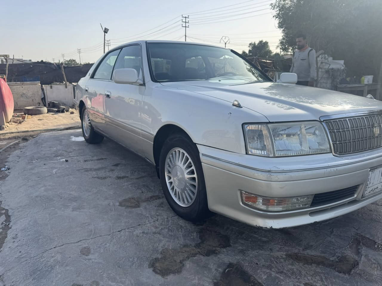 راس الثور فلات فول بطن مكينه فيشه وبطل اسود 3000 تبريد خلفي جنجر مديل 2000 مدوع الكمرك يعني قرص السياره البيع فقط السعر 87 وبيها مجال الشراي السياره مكفوله مكان النجف ***********
