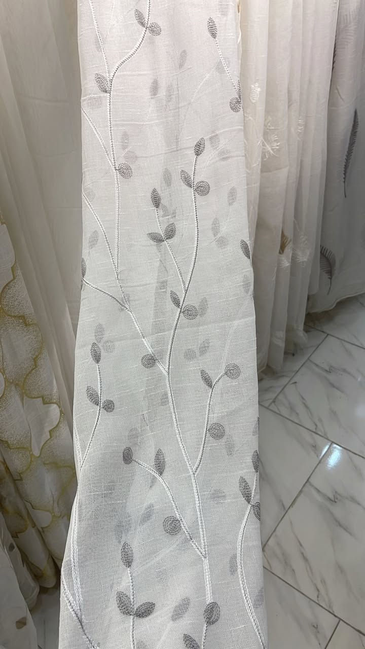 توفر ستائر جاهزه بأسعار مناسبه مقارنة بجوده القماش القماش والخياط درجه اولى بشهادة الزبائن😊
جنطه تحتوي على قطعتين تول كل قطعه٢متر يعني الجنطه بيهه ٤ أمتار
طبعا النقشات تجنن وحده احلى من الثانيه
والسعر ٣٠الف والتوصيل داخل الأنبار ٣ الاف
وجنطه ثانيه تحتوي ٣قطع قطعتين قماش وقطعه تول كل قطعه مترتين يعني الجنطه بيهه ٦ أمتار والسعر كلش مناسب ٤٥ الف والتوصيل ٣الاف فقط 
  للحجز والاستفسار المراسله على الرقم ***********
