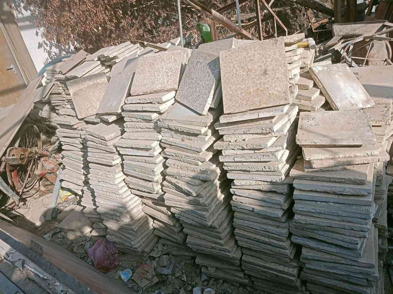 السلام عليكم. كاشي تفليش نظيف اذى بيها فطر لاتاخذها. سعر الوحده 500دينار. مكاني حله مركز مكلف بنشر هذى رقم راعيهن ***********
