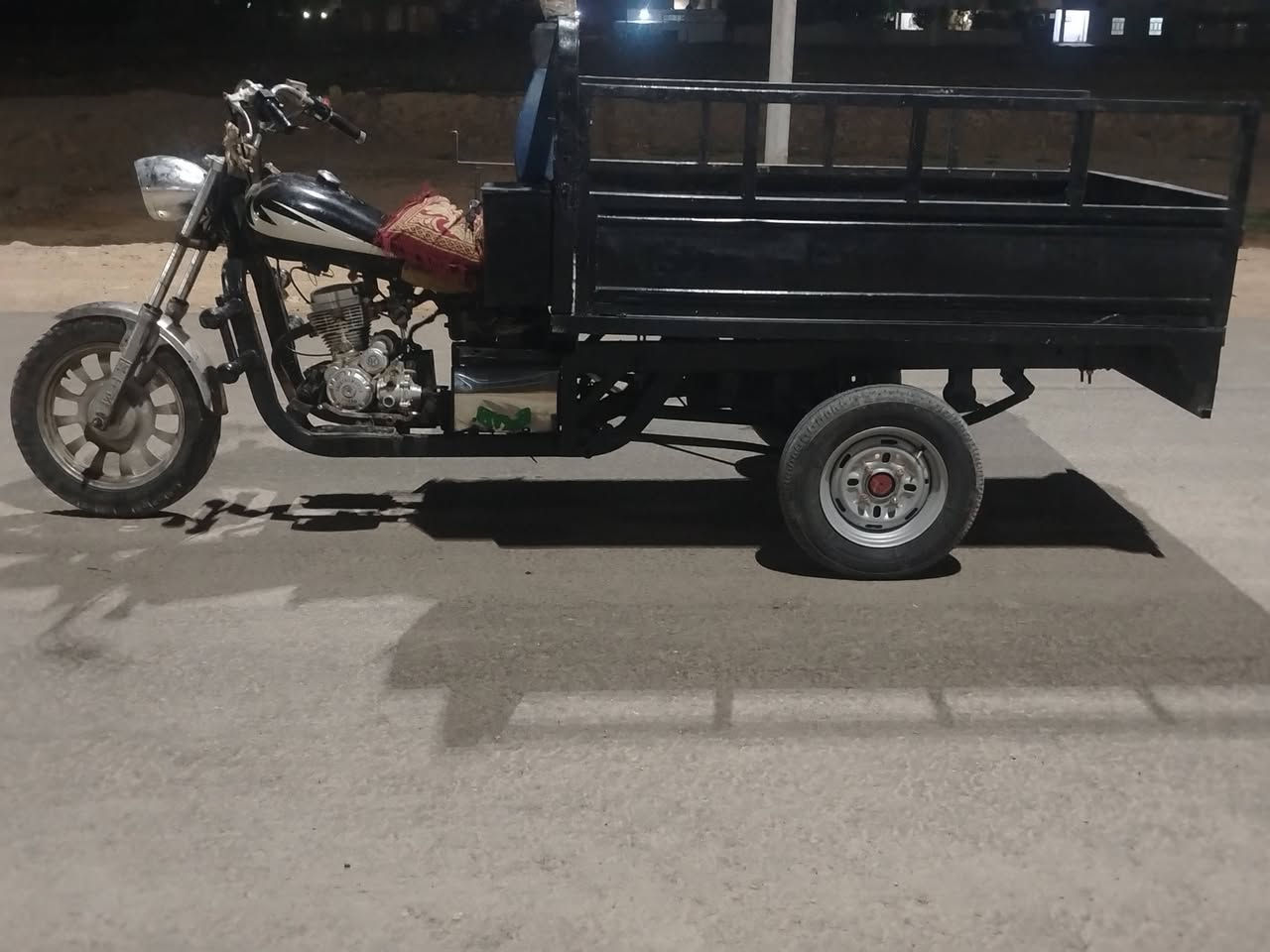 سلام عليكم ستوته للبيع بالحمزه الشرقي mTrمكفوله كفاله عمه من اكسل وكير بوكس ومكينه مفتوح وهذه رقمي ليرده يخبرني ***********
