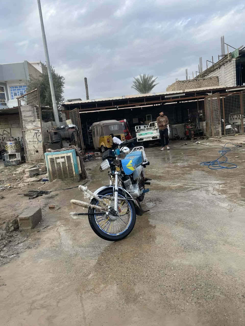 سلام عليكم تايكر للبيع موديل 24 أوراق موجوده دراجه يردله ترتيبات قليله سعر 600 بيها مجال مكان بعقوبة بهرز متواجد خاص


**إذا كنت صاحب هذا الإعلان وتريد حذفه لأي سبب، رجاءا أرسل رسالة إلى الدعم الفني**