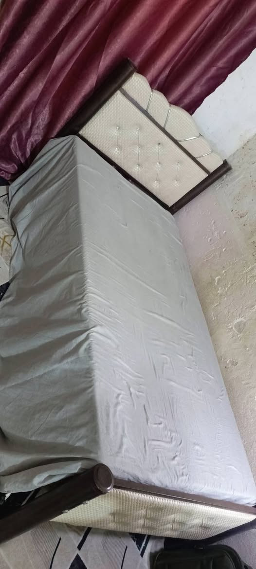 سلام عليكم حوايج بيت للبيع 
ثلاجه عوزها غاز بس شغاله سعرها ٥٠ الف 
مرجوحه عش العصفور حجم كبير سعرها ٧٠ الف 
جربايه حديد سعرها ٣٠ الف


**إذا كنت صاحب هذا الإعلان وتريد حذفه لأي سبب، رجاءا أرسل رسالة إلى الدعم الفني**