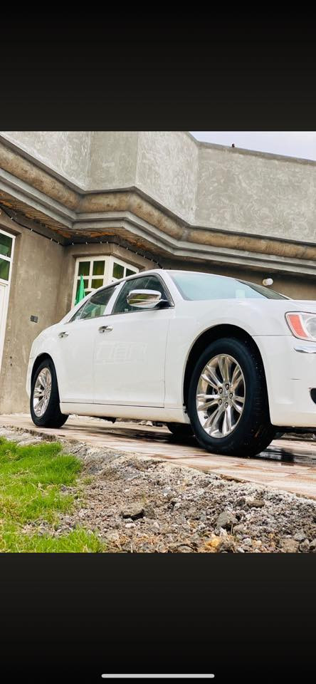 سلام عليكم أبامه 2013 300cسياره كير مكينه حداديه تخم تاير فول ماعده الفتحه رقم أربيل جديد  سنويه بسمي سياره احله من صوره مكان حله ابو غرق السعر خاص الاستفسار ***********
